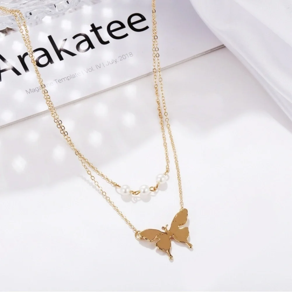 Elegant Gold Color Butterfly Necklace with Faux Pearls - NWOT - Picture 3 of 7